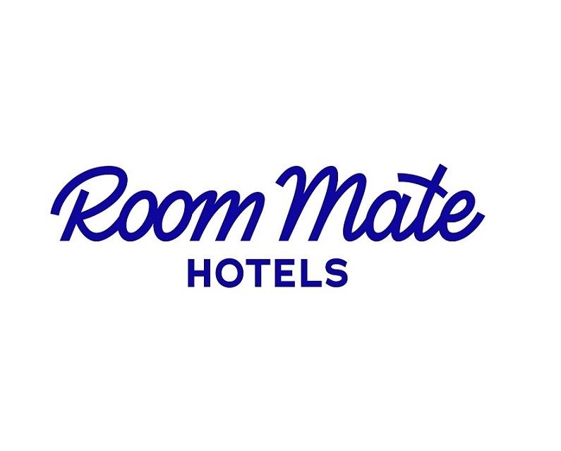 Mate Carla, Hotel